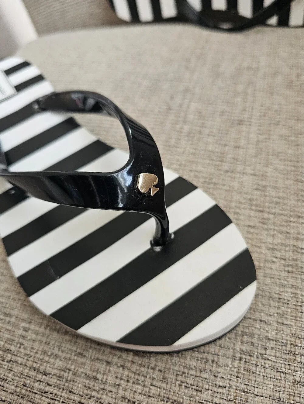 Kate Spade Mini Wedge Flip Flops - Picture 8 of 9